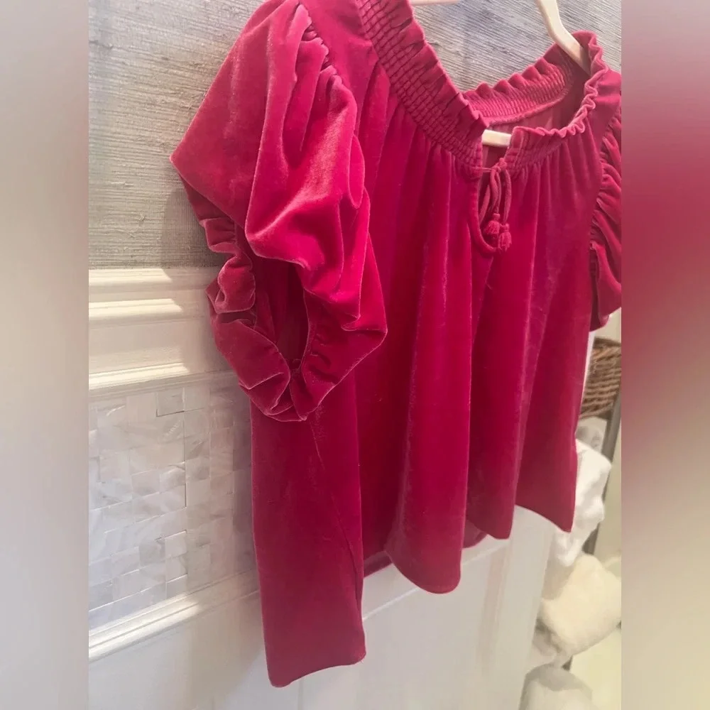 FREE PEOPLE Terese velvet puff sleeve top SMALL shirt sleeves bright pink blouse